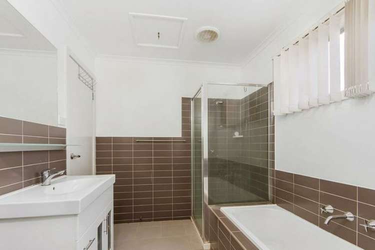 Fifth view of Homely townhouse listing, 18 Milton Avenue, St Albans VIC 3021