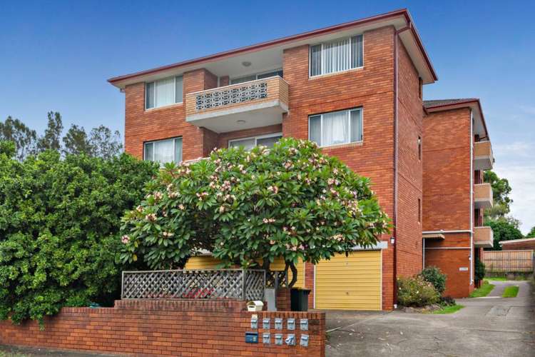 Main view of Homely unit listing, 2/61 Regatta Road, Canada Bay NSW 2046