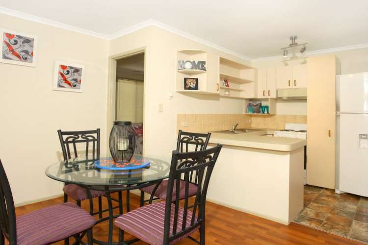 Fourth view of Homely semiDetached listing, 2/20 Cabot Court, Merrimac QLD 4226