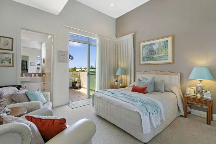 Fifth view of Homely house listing, 4/5057 Emerald Island Dve, Carrara QLD 4211