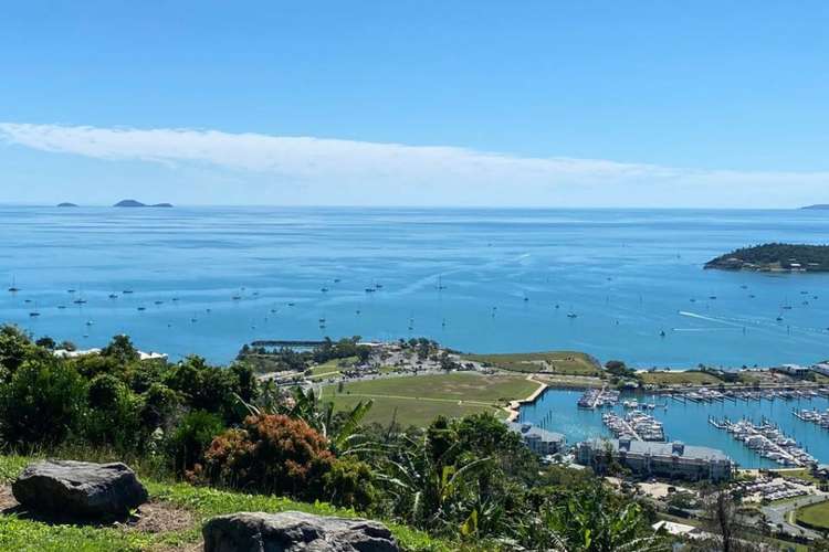 70 Mt Whitsunday Drive, Airlie Beach QLD 4802