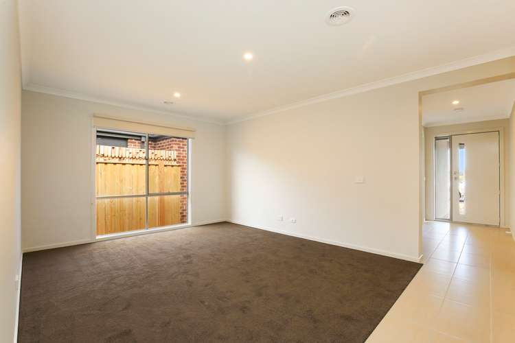 Fifth view of Homely house listing, 7 Siren Street, Beveridge VIC 3753
