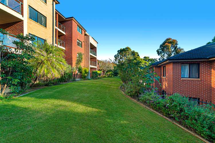 33 12-18 Hume Ave, Castle Hill NSW 2154