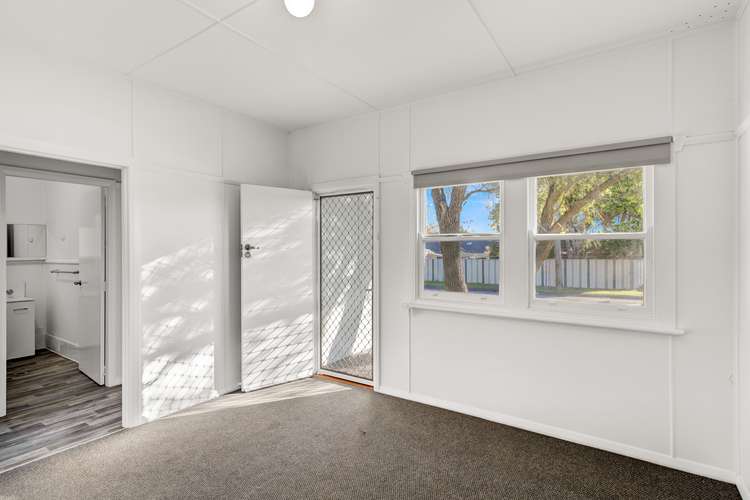 Main view of Homely unit listing, 2/32 Oaks Ave, Long Jetty NSW 2261