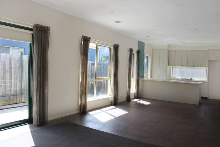 Second view of Homely unit listing, 2/6 Thomas Street, Belmont VIC 3216