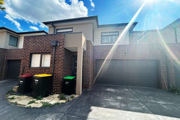 Main view of Homely townhouse listing, 3/3 Riverside Ave, Avondale Heights VIC 3034