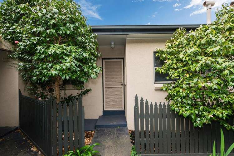 Main view of Homely unit listing, 1/15 Crimea Street, Caulfield North VIC 3161
