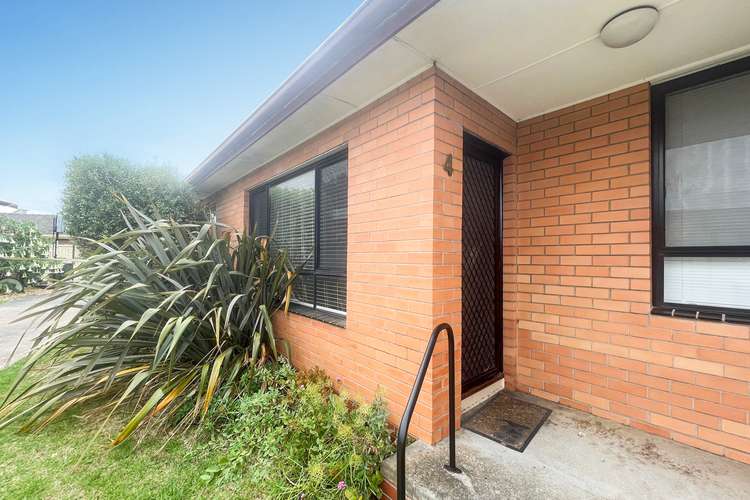 Main view of Homely house listing, 4/4-6 Quamby Avenue, Hamlyn Heights VIC 3215