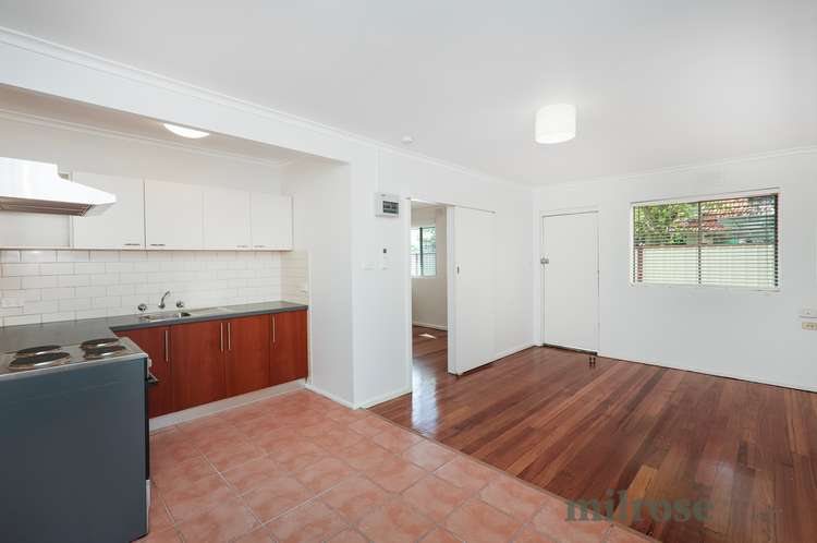 Fourth view of Homely apartment listing, 2/35 Sun Crescent, Sunshine VIC 3020