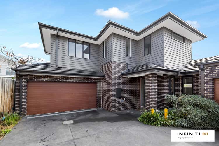 Main view of Homely townhouse listing, 2/133 Middleborough Road, Box Hill South VIC 3128