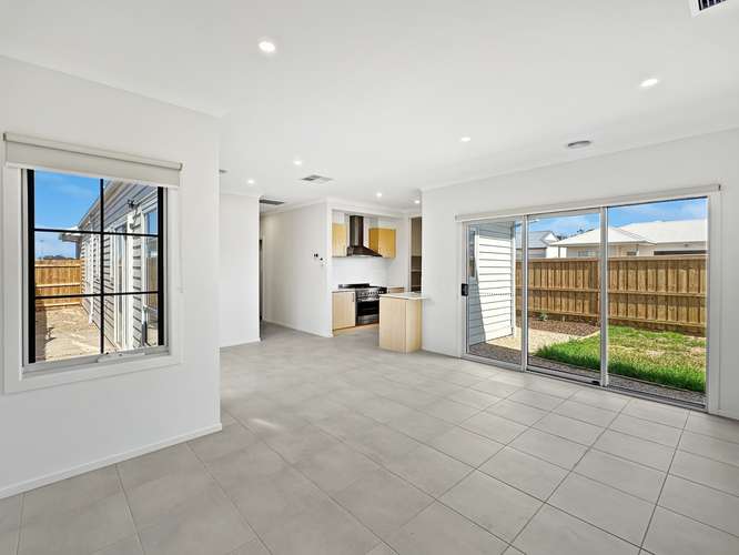 Fourth view of Homely house listing, 39 Crowlands Circuit, Eynesbury VIC 3338