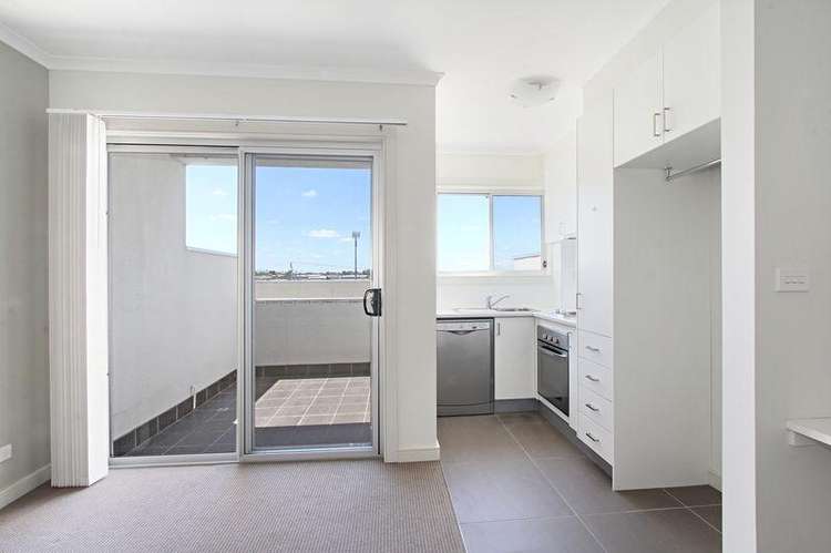 Third view of Homely studio listing, 7/41 Railway Avenue, Oakleigh VIC 3166