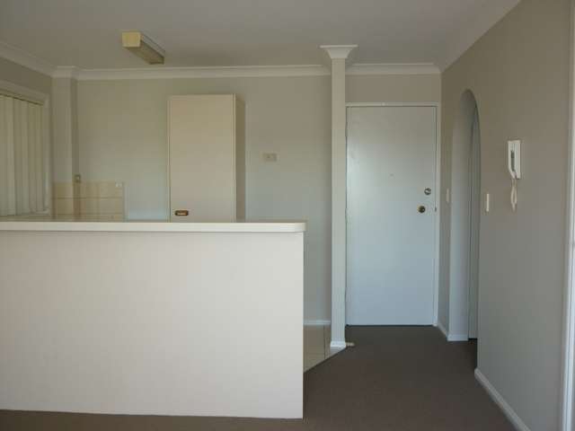 Fifth view of Homely unit listing, 6/12 Madang Crescent, Runaway Bay QLD 4216