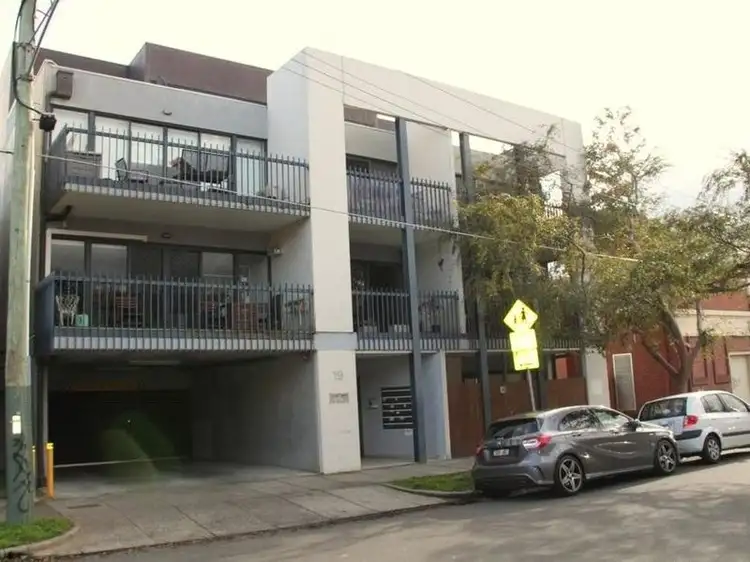 Main view of Homely unit listing, 5/17-19 Selwyn Street, Elsternwick VIC 3185