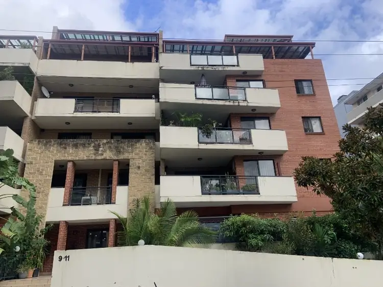 26/9-11 Bathurst Street