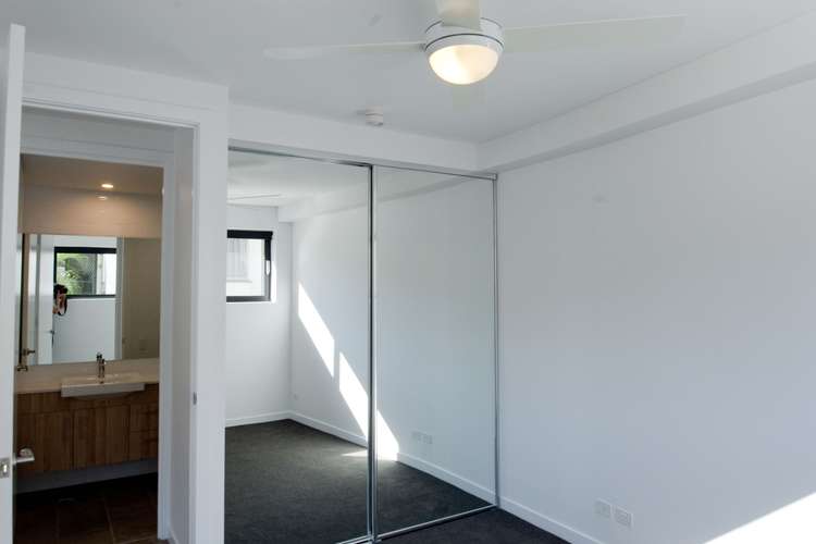 Fourth view of Homely apartment listing, 202/46-48 Latimer Street, Holland Park QLD 4121