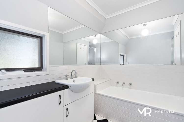 Fourth view of Homely townhouse listing, 5/28 Mereweather Avenue, Frankston VIC 3199