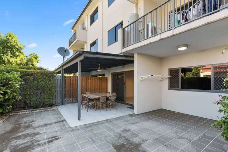 Main view of Homely apartment listing, 2/85 Nudgee Road, Hamilton QLD 4007