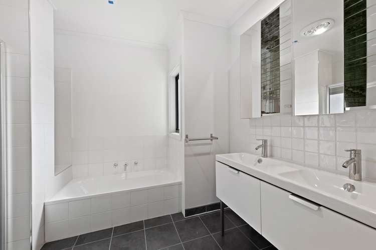 Fifth view of Homely apartment listing, 1/1040 North Road, Bentleigh East VIC 3165