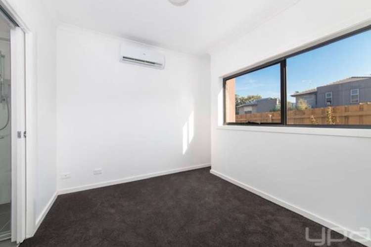 Fifth view of Homely townhouse listing, 2/11 Gladstone Parade, Glenroy VIC 3046