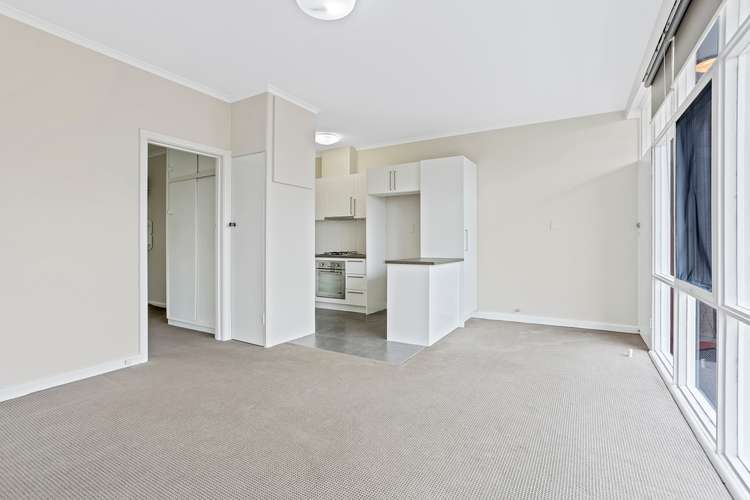 Third view of Homely apartment listing, 5/15 Stewart Street, Hawthorn East VIC 3123