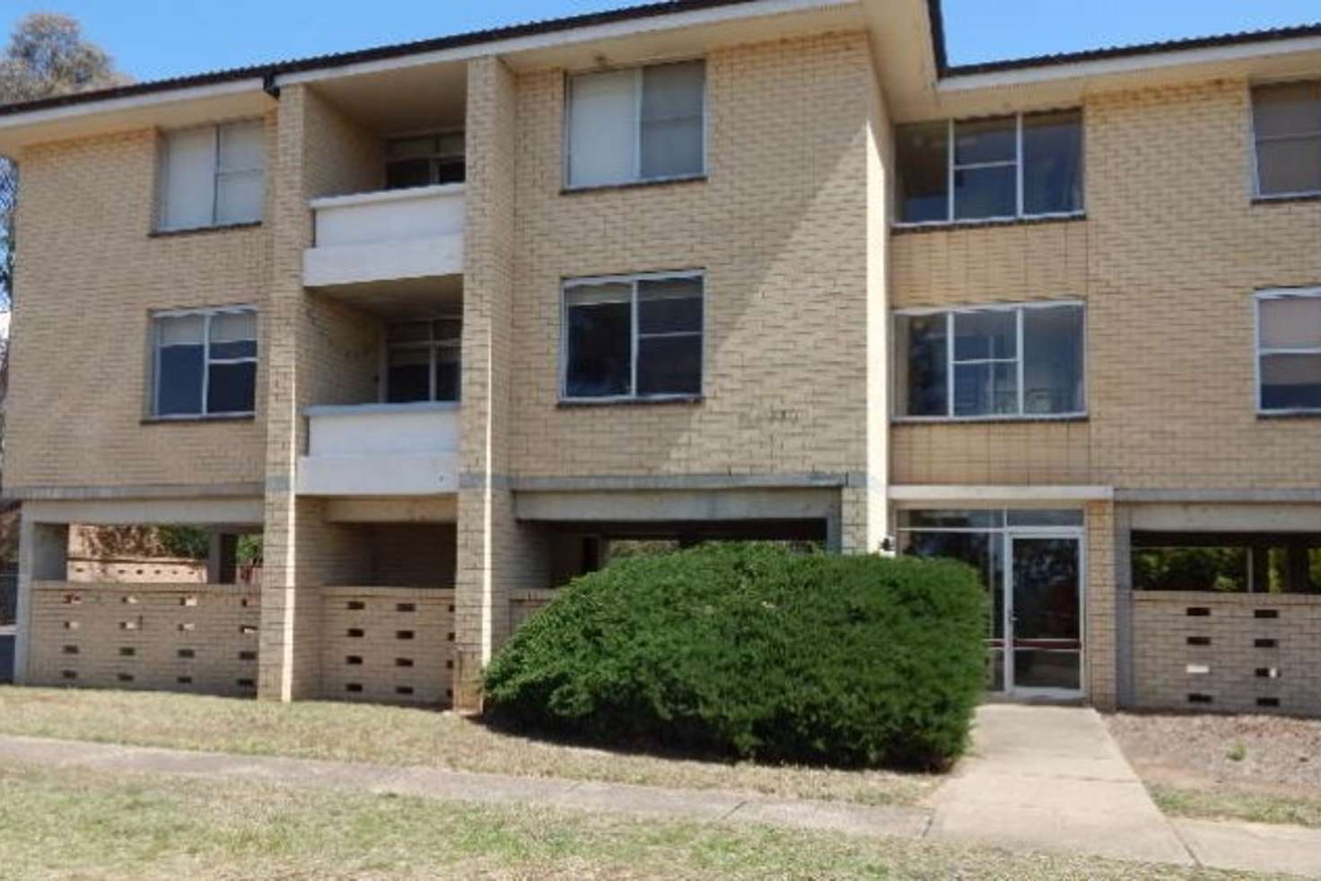 Main view of Homely unit listing, 2/31 Griffin Street, Bathurst NSW 2795