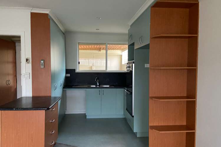 Main view of Homely unit listing, 1/11 Karoomba Avenue, Herne Hill VIC 3218