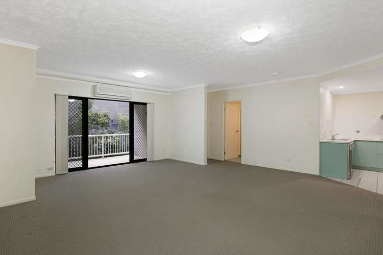 Second view of Homely unit listing, 3/147 Riding Road, Hawthorne QLD 4171