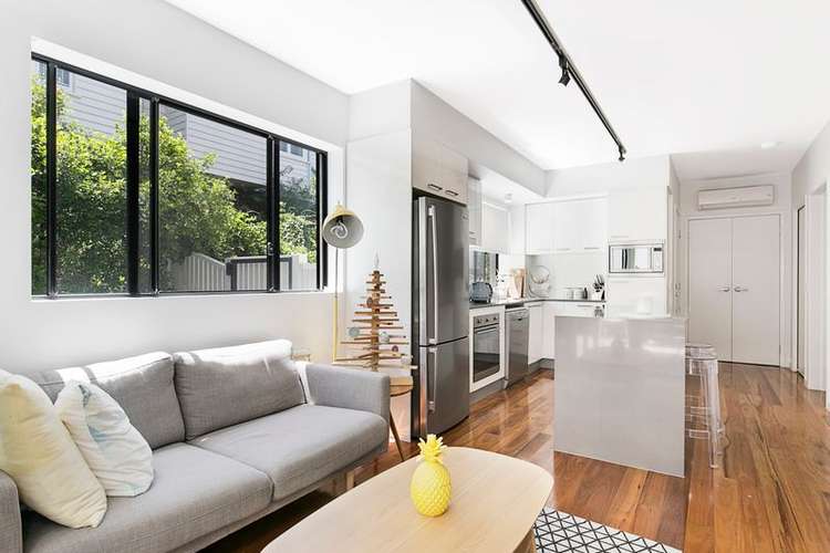 Main view of Homely unit listing, 4/11 Wordsworth Street, Bulimba QLD 4171