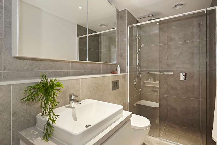 Main view of Homely apartment listing, 6.08/19 Russell Street, Essendon VIC 3040