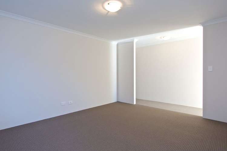 Second view of Homely house listing, 15 Albina Way, Baldivis WA 6171