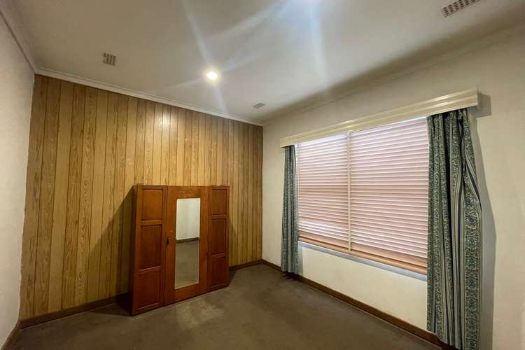 Fourth view of Homely house listing, 1 Evans Court, Broadmeadows VIC 3047