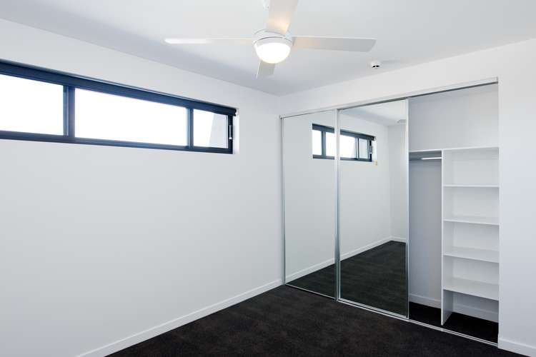 Fifth view of Homely apartment listing, 305/40 Donaldson Street, Greenslopes QLD 4120