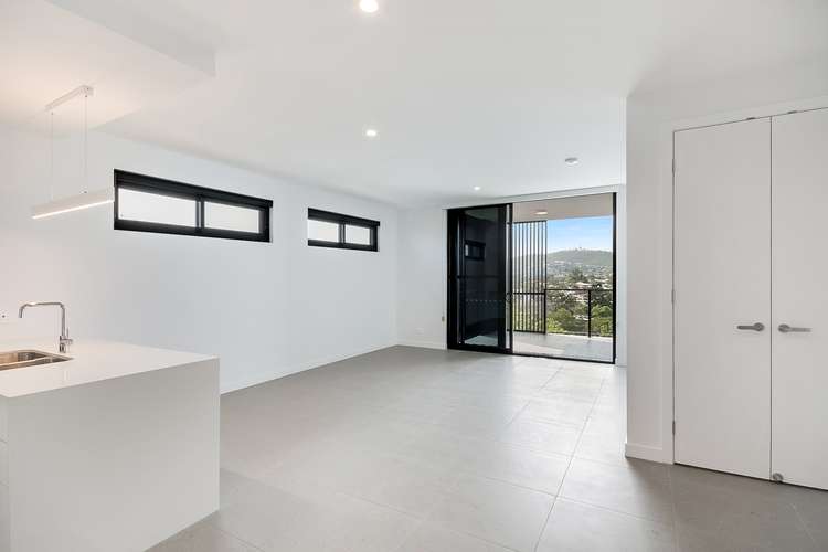 Third view of Homely apartment listing, 405/31 Mascar Street, Upper Mount Gravatt QLD 4122