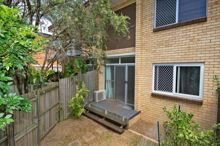 Third view of Homely unit listing, 1/31 Robinson Street, Coorparoo QLD 4151