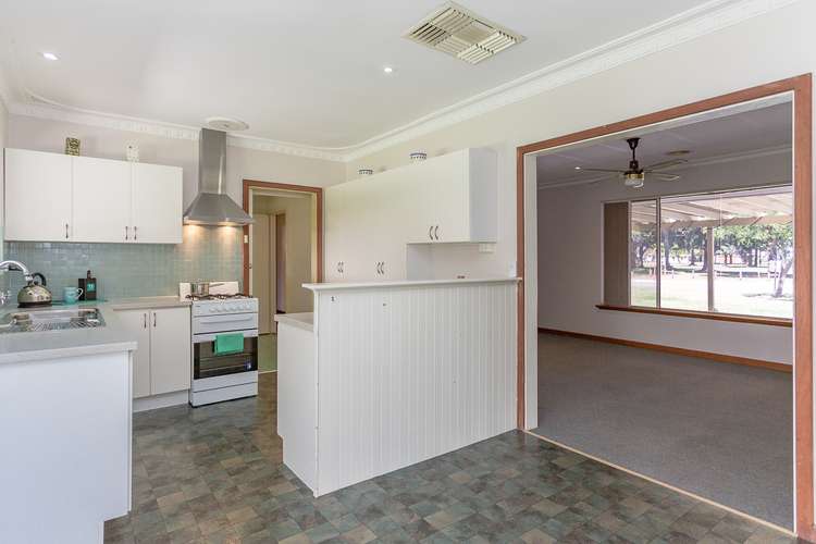 Fifth view of Homely house listing, 52 Parklands Square, Riverton WA 6148