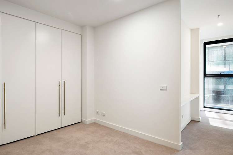 Third view of Homely apartment listing, 905/478 St Kilda Road, Melbourne VIC 3004
