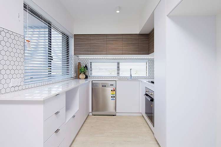 Third view of Homely apartment listing, 18/58 Ludwick Street, Cannon Hill QLD 4170