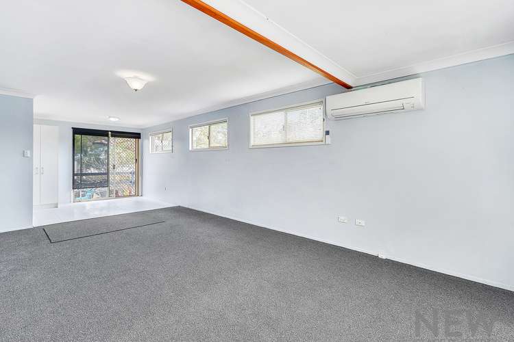 Third view of Homely semiDetached listing, 11a Donbeth Street, Wynnum West QLD 4178