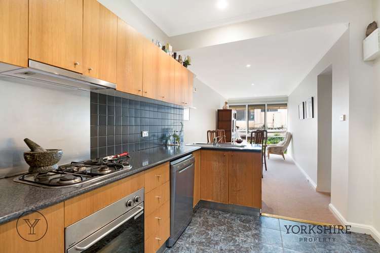 Fourth view of Homely apartment listing, 2/69A Mayston Street, Hawthorn East VIC 3123