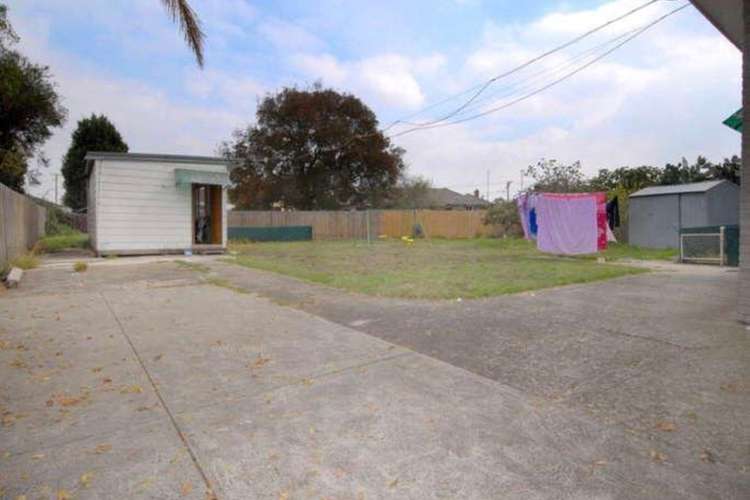 Sixth view of Homely house listing, 8 Kelly Court, Broadmeadows VIC 3047