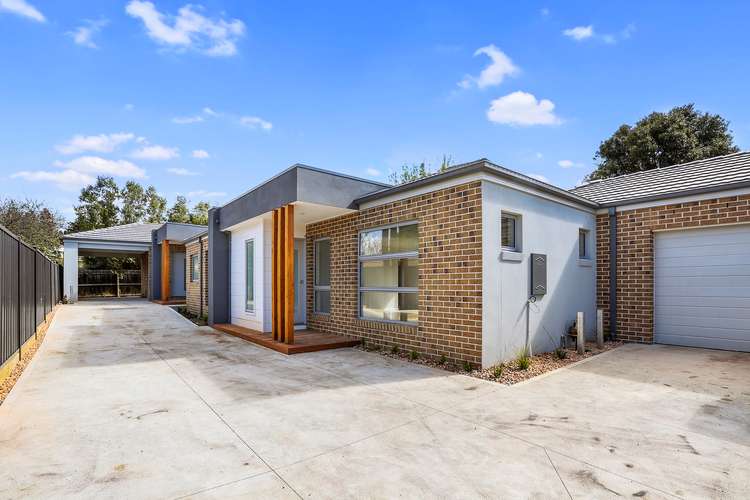 Main view of Homely townhouse listing, 2/8 Larcombe Street, Highton VIC 3216