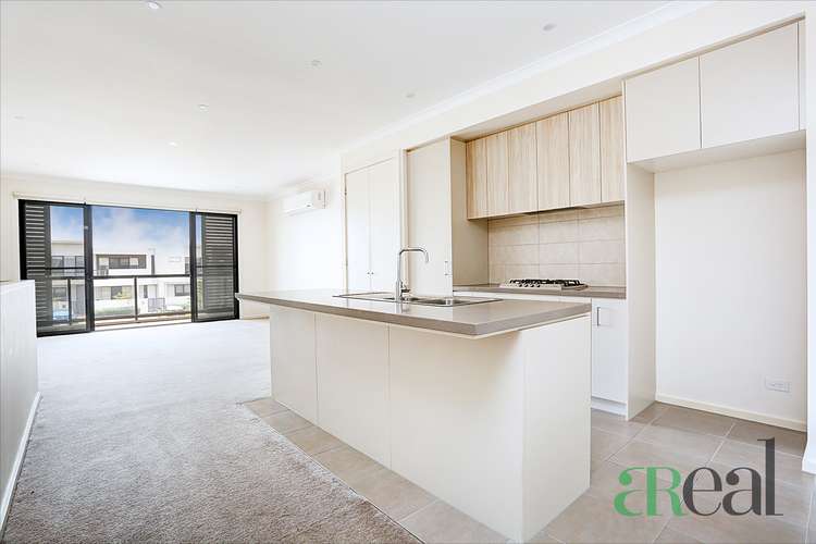 Main view of Homely townhouse listing, 8 Quay Boulevard, Werribee South VIC 3030