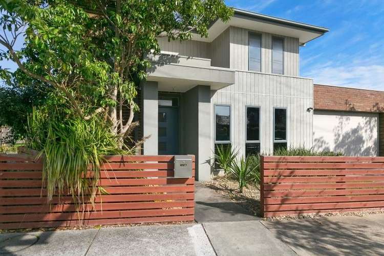 Second view of Homely townhouse listing, 2/1A Willis Street, Frankston VIC 3199