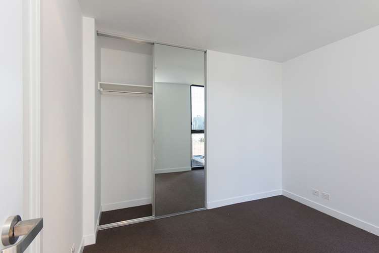 Third view of Homely apartment listing, 1702/7 Katherine Place, Melbourne VIC 3000