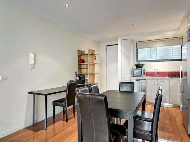 Third view of Homely apartment listing, 9/421 Tooronga Road, Hawthorn East VIC 3123