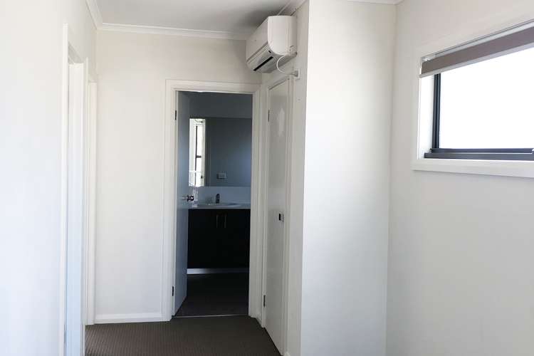 Fifth view of Homely townhouse listing, 32 Acland St, Craigieburn VIC 3064