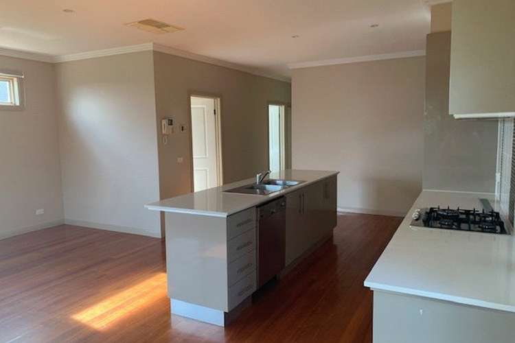 Second view of Homely unit listing, 2/22 Jacqueline Road, Mount Waverley VIC 3149
