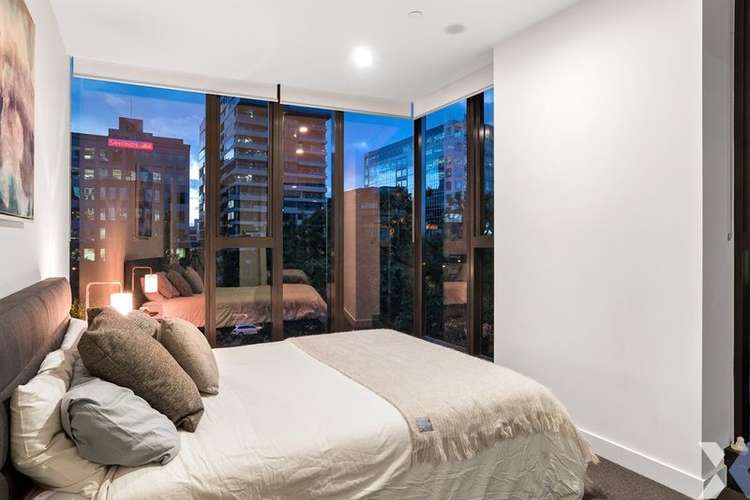 Third view of Homely apartment listing, 702/555 St Kilda Road, Melbourne VIC 3004