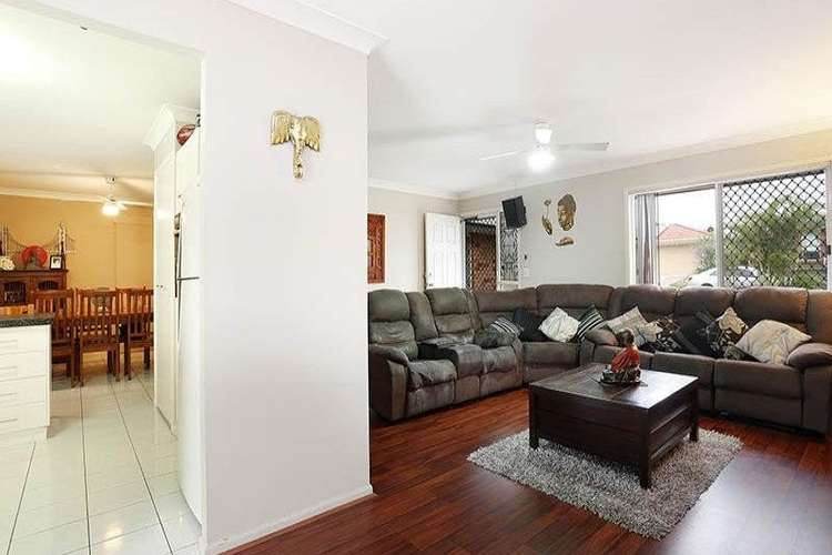 Second view of Homely house listing, 7 Yeoman Ct, Boronia Heights QLD 4124